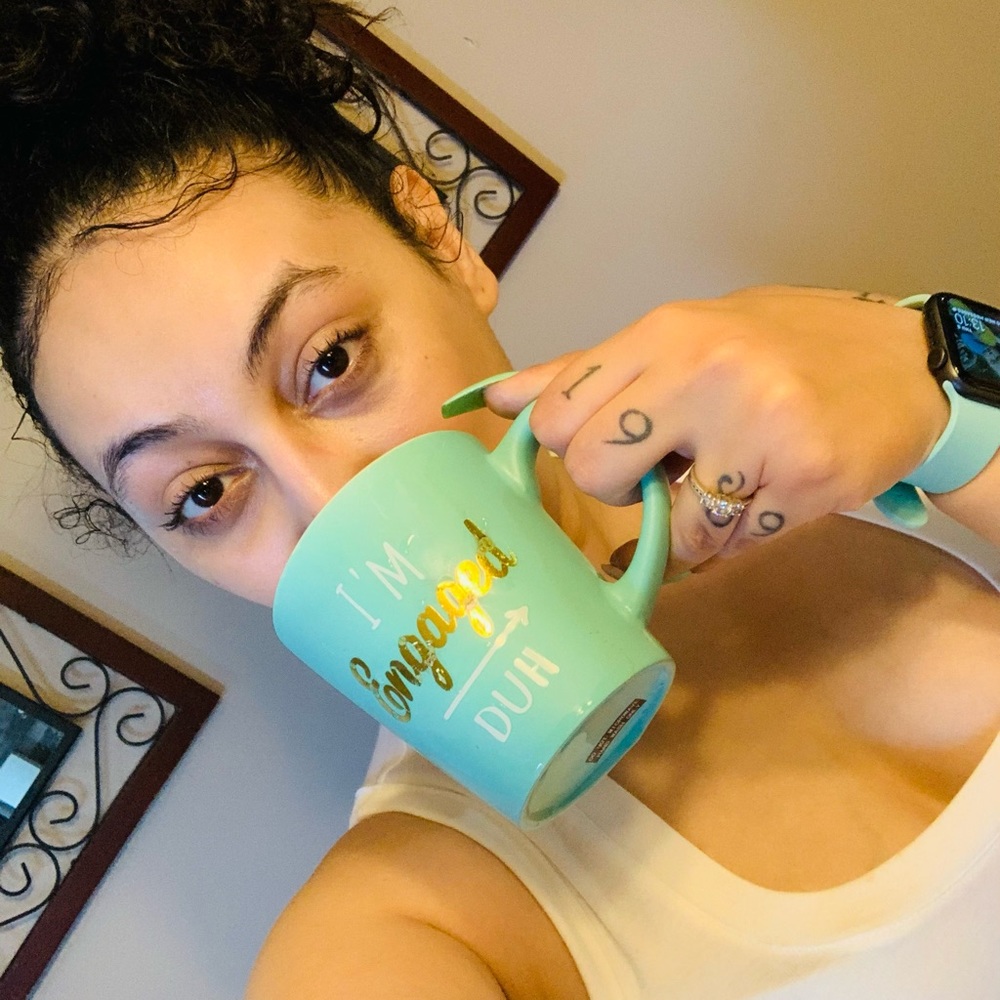 Meet your Posher, Corina
